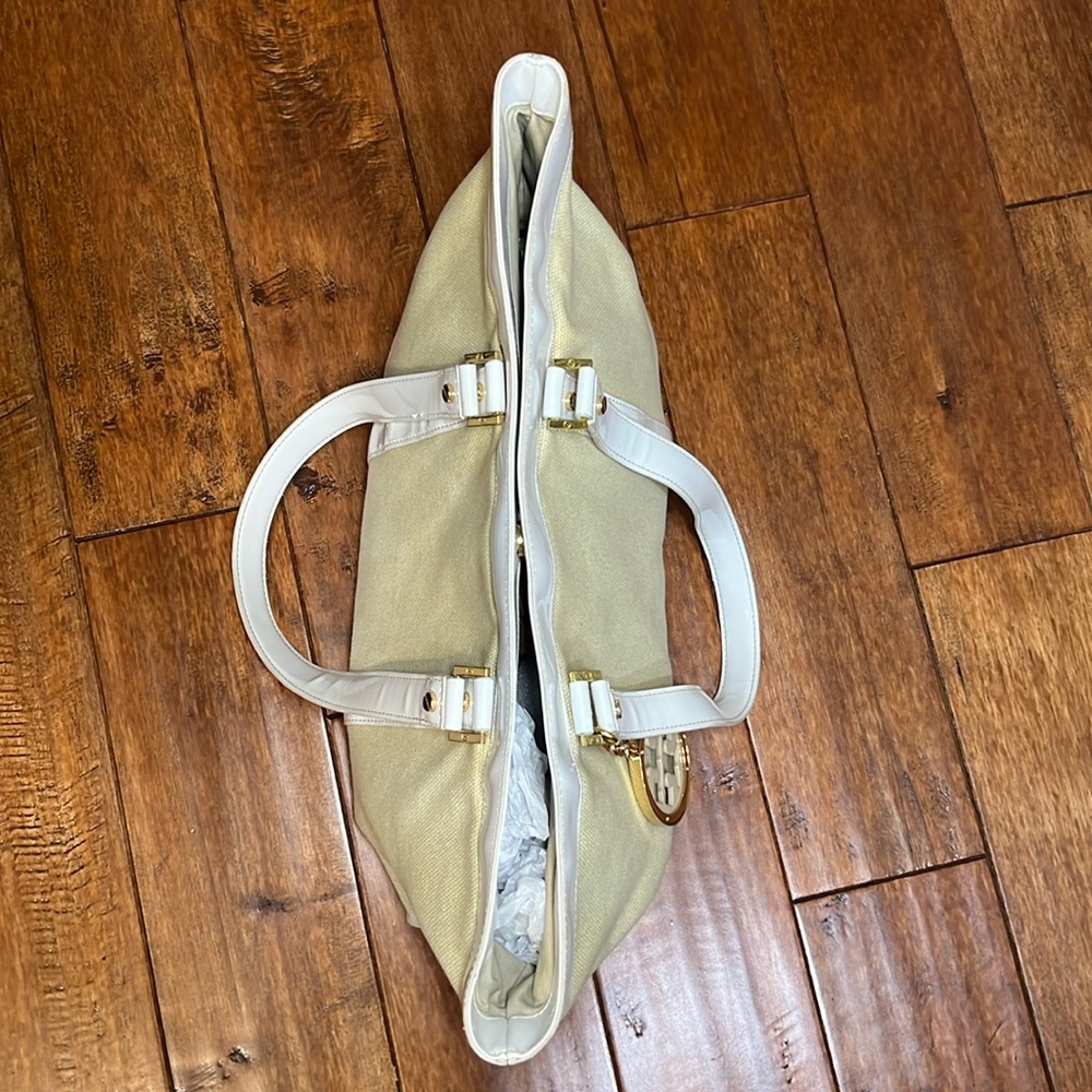Tory Burch Tan and White Tote Bag - Picture 8 of 16